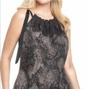 NWT TAHARI Marva Snake Print Top